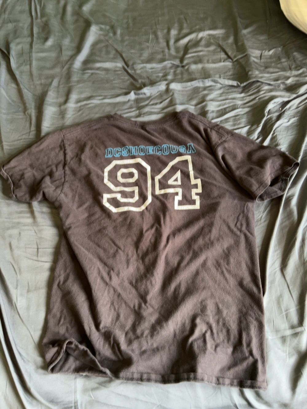 DC Shoe Co USA Graphic T-Shirt 94 Brown Good Condition